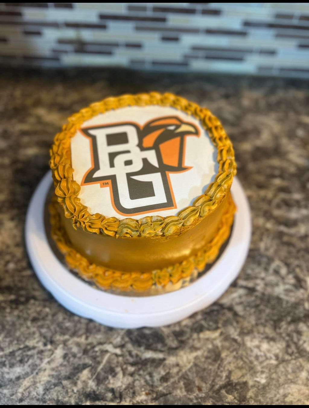 Custom Cakes and Cupcakes